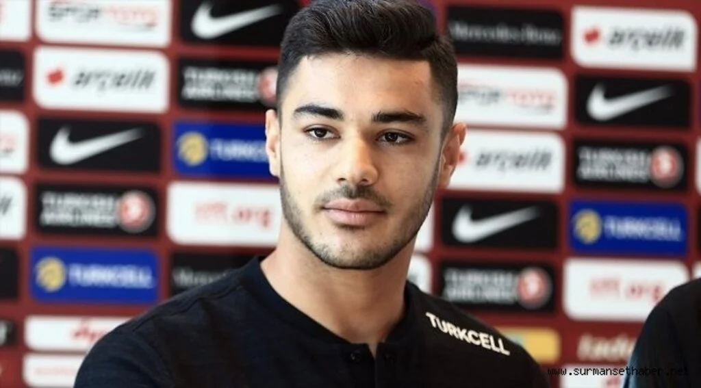 Bundesliga'da 'yılın çaylağı' Ozan Kabak