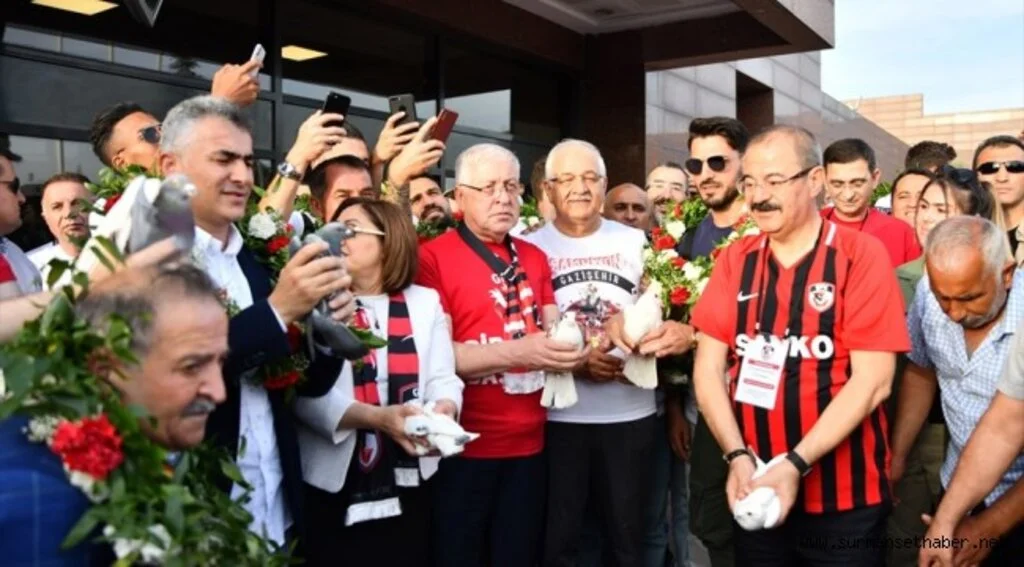 Gazişehir Gaziantep'e coşkulu karşılama