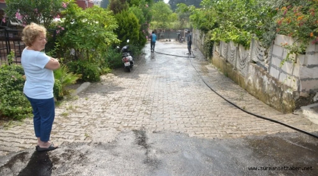 İNÖNÜ CADDESİ'NDE 'İNCE' TEMİZLİK