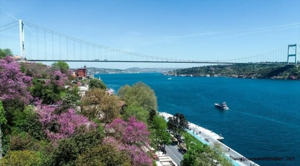 İstanbul tarihi rotalarıyla bayramda ziyaretçilerini bekliyor