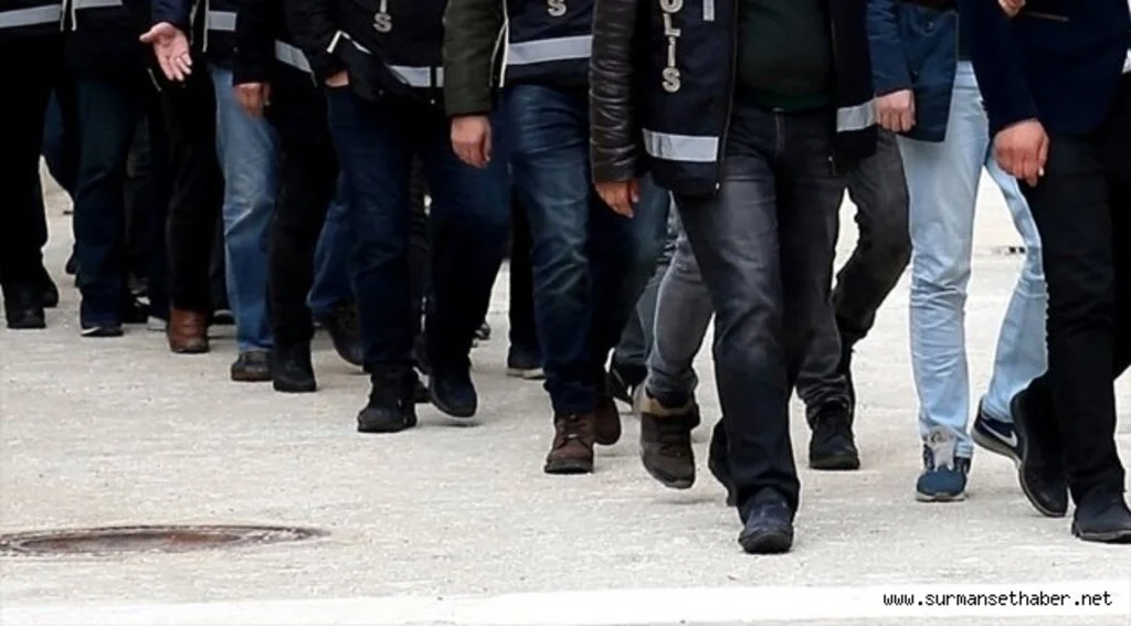 Kara Kuvvetlerindeki 'ankesör' soruşturmasında 32 gözaltı kararı