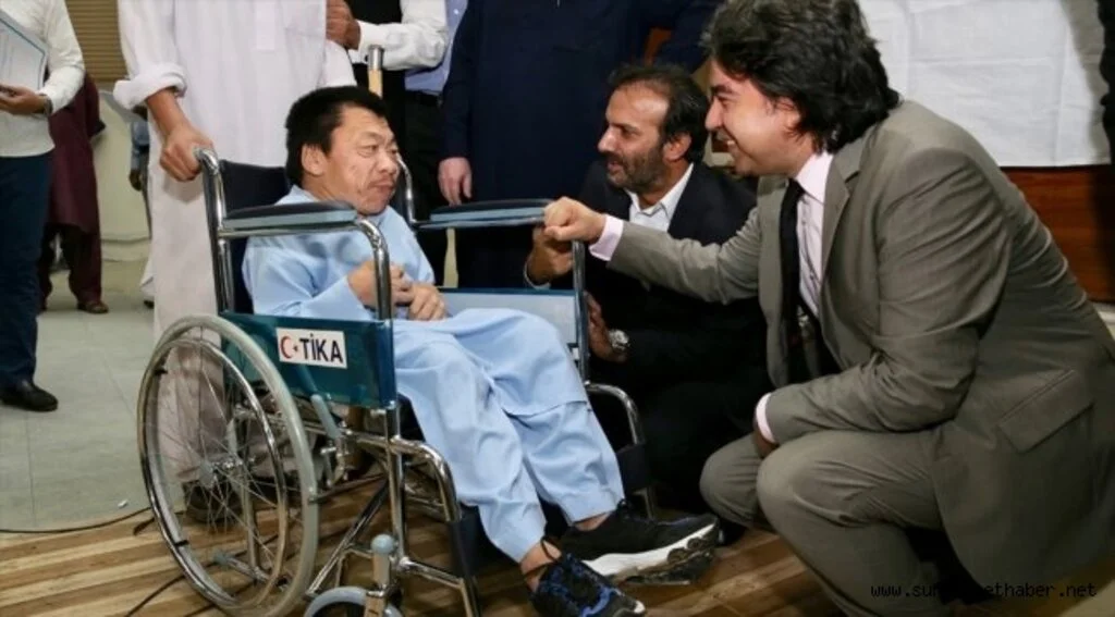 TİKA'dan Pakistanlı ihtiyaç sahiplerine 200 tekerlekli sandalye