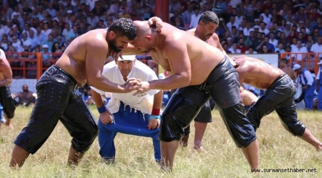 658. Tarihi Kırkpınar Yağlı Güreşleri'nde 1. tur müsabakaları yapıldı