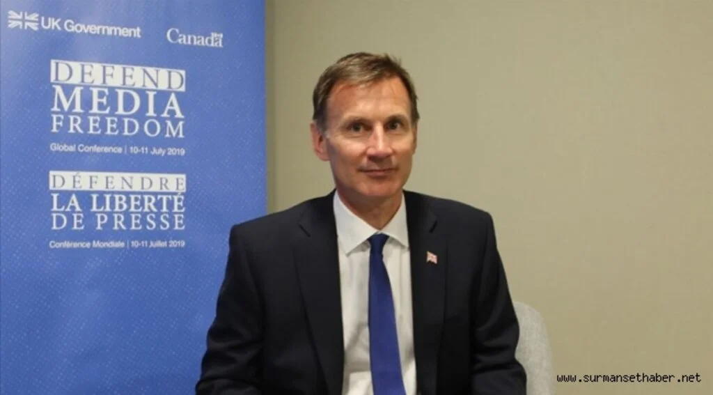 İngiltere Dışişleri Bakanı Jeremy Hunt AA'ya konuştu