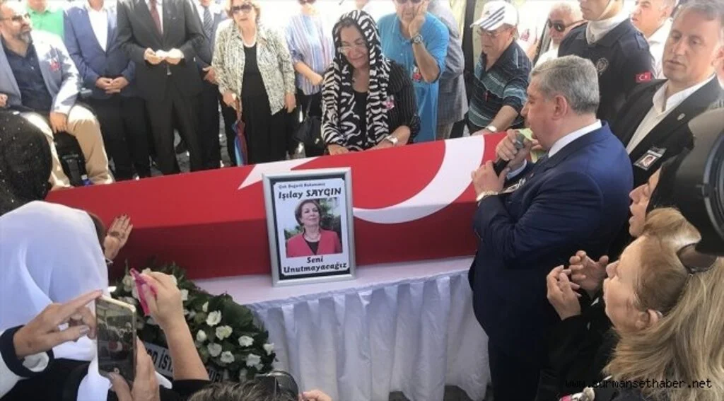 Işılay Saygın son yolculuğuna uğurlandı