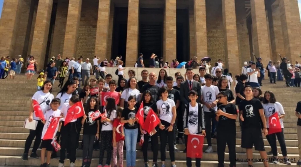 Muratpaşalı öğrenciler Anıtkabir’de