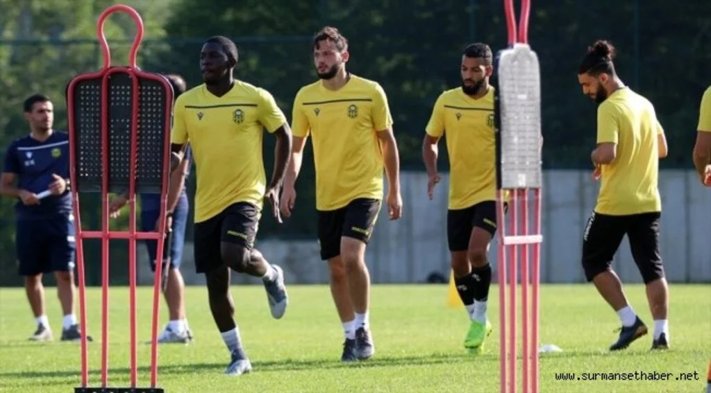 Yeni Malatyaspor'da 'revizyon' sürüyor