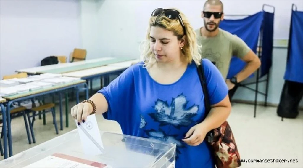 Yunanistan'da  Yeni Demokrasi Partisi tek başına iktidar