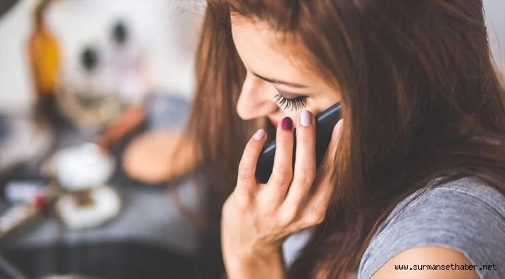 'Cep telefonları bilinenden üç kat fazla radyasyon yayıyor'