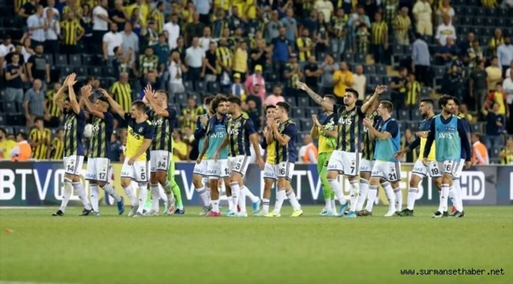 Fenerbahçe evindeki açılış maçlarında sorun yaşamıyor