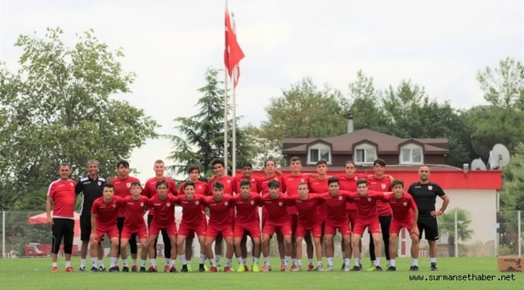 Samsunspor U17  Gazişehir Gaziantep maçına hazırlanıyor