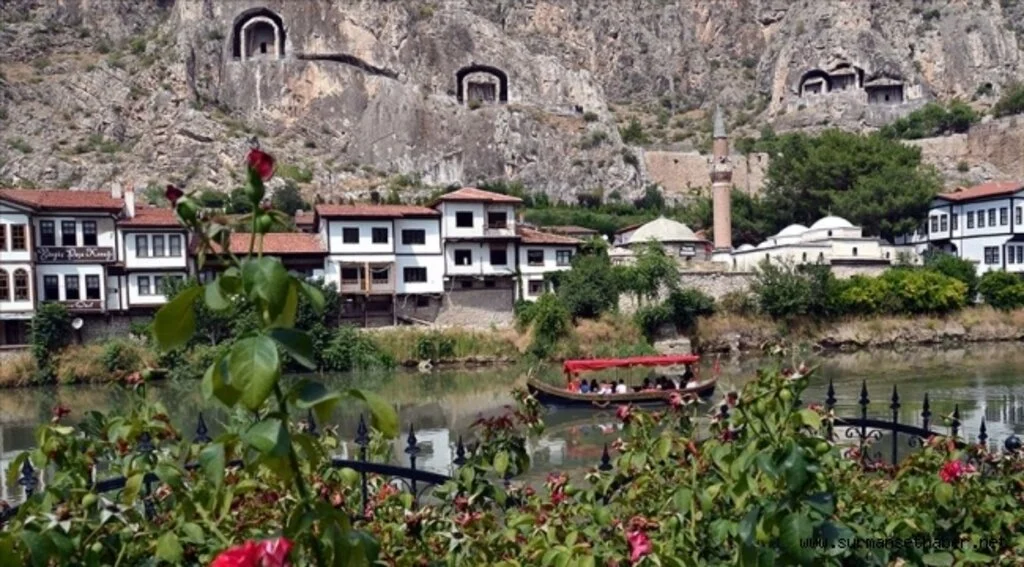 Şehzadeler şehri' bayramda 30 bin kişiyi ağırladı