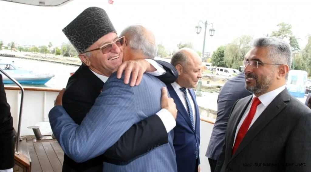 'Bizim anlayışımızda vatan denilince gerisi teferruattır"