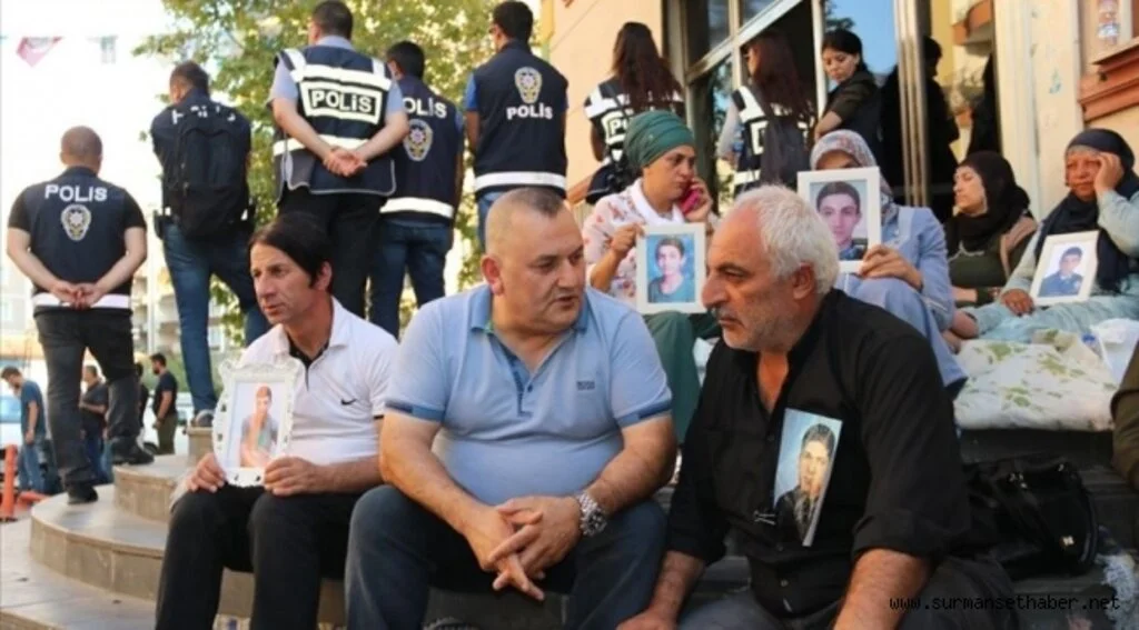 Evlat Nöbetine destek ziyaretleri devam ediyor