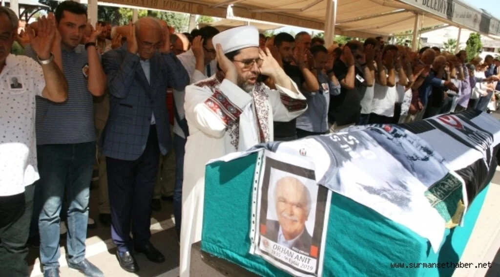 Samsun'un en eski fotoğrafçısı Hakk'a uğurlandı 