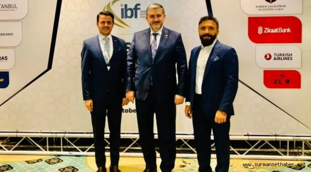MÜSİAD ABD bayrağını Mustafa Tuncer, Ayhan Özmekik’e resmî olarak devretti