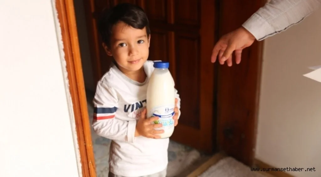 ÇOCUKLARIN HALK SÜT SEVİNCİ