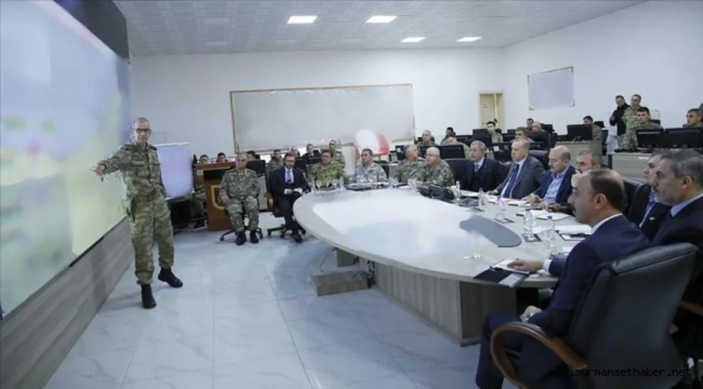 Cumhurbaşkanı Erdoğan'dan Şanlıurfa'daki Harekat Merkezi'ne ziyaret