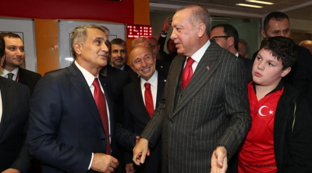 Cumhurbaşkanı Erdoğan, soyunma odasına inerek Millileri kutladı