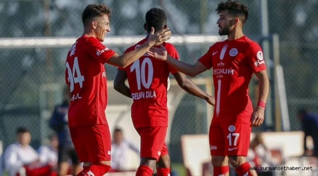Antalyaspor, son 16 turuna yükseldi