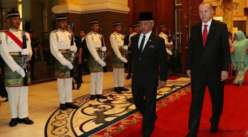 Cumhurbaşkanı Erdoğan Malezya Kralı Sultan Abdullah ile görüştü