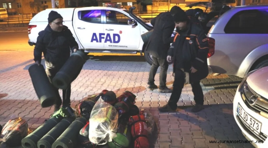 Deprem nedeniyle Elazığ ve Malatya'ya çevre illerden destek ekipler gönderildi