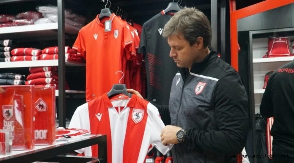 Ertuğrul Sağlam Store 55'i Gezdi