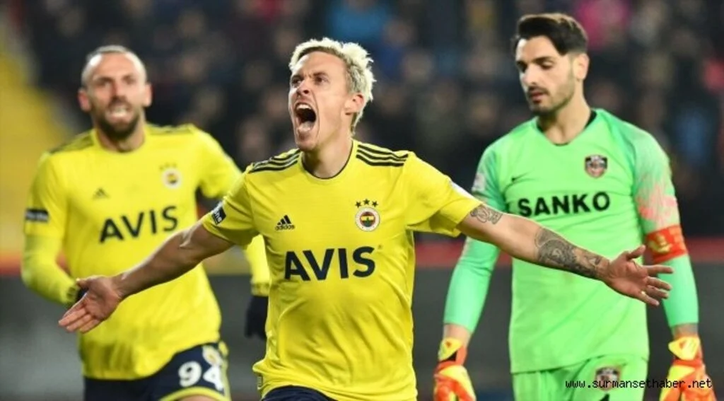 Fenerbahçe devreyi 3 puanla açtı