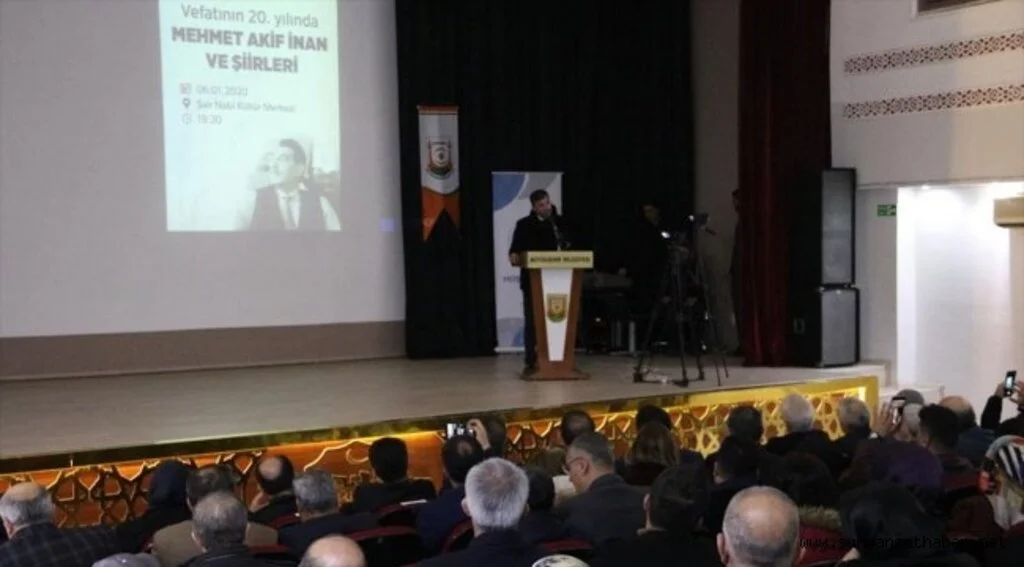 'Kudüs şairi' Mehmet Akif İnan memleketi Şanlıurfa'da anıldı