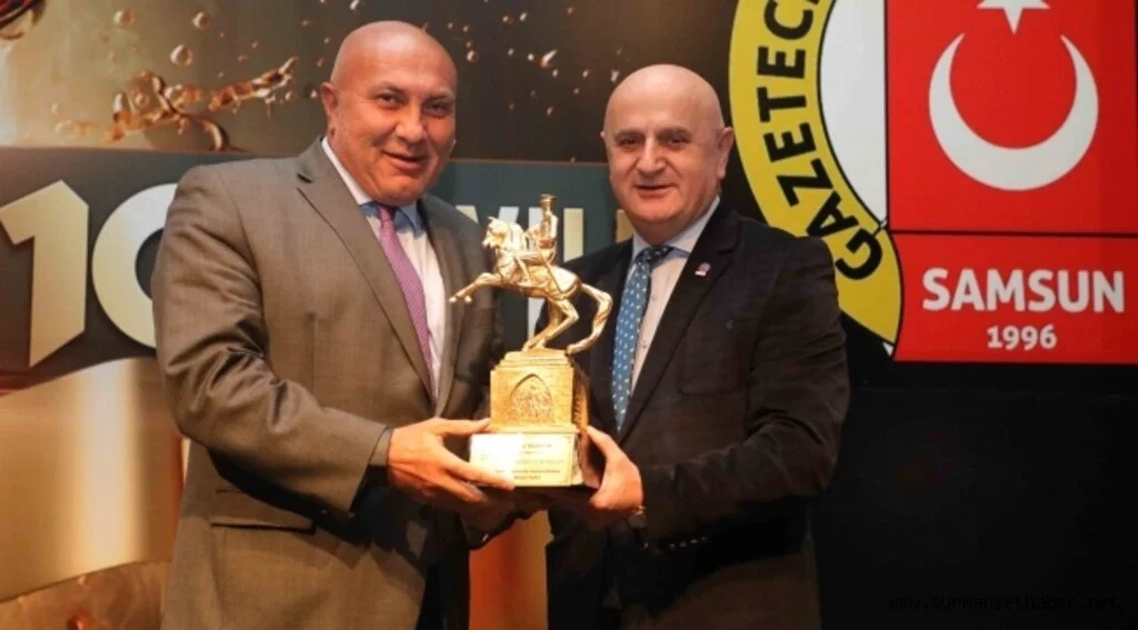 YÜKSEL YILDIRIM'A  ONUR ÖDÜLÜ