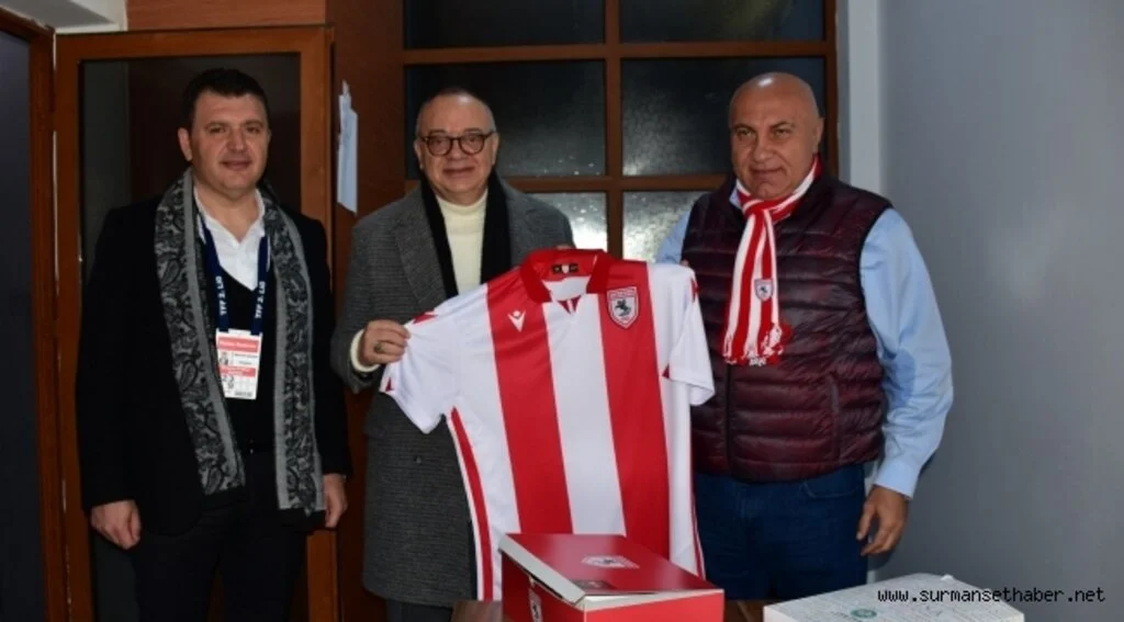 Yüksel Yıldırım'dan Mevlüt Artan'a Yılport Samsunspor Forması
