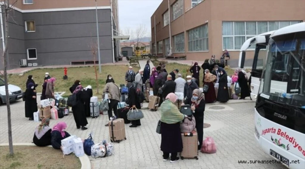 umreden dönen 180 kişi daha yurda yerleştirildi