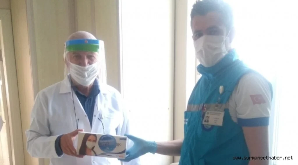 Klinik Sahibi Doktorlara 5 Bin Maske Dağıtıldı
