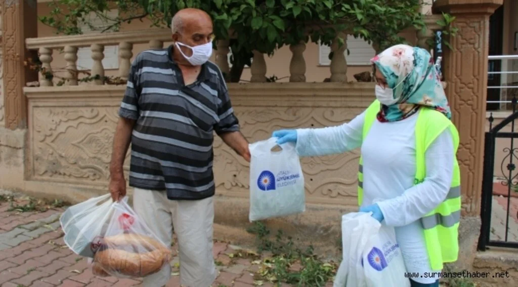 'Antalya' Bayram şekerleri Büyükşehir’den 