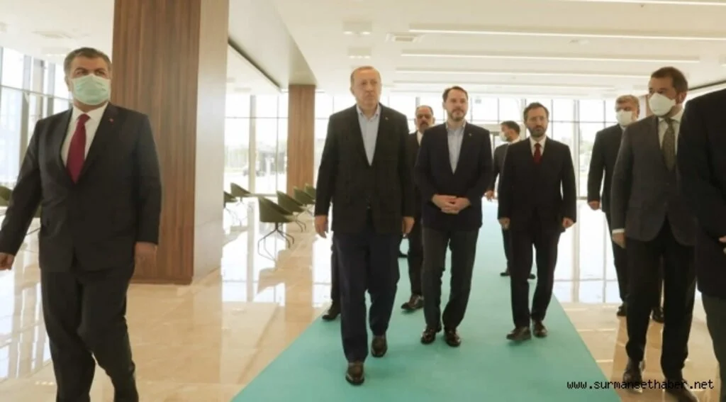Cumhurbaşkanı Erdoğan, İstanbul'da yapımı devam eden hastaneleri inceledi