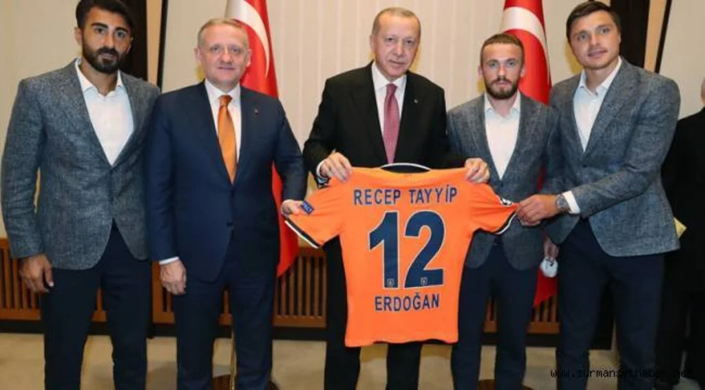 Cumhurbaşkanı Erdoğan, Şampiyon Başakşehir heyetini kabul etti