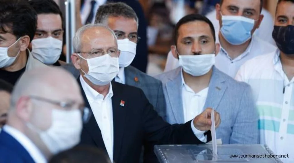 Kılıçdaroğlu yeniden CHP'nin Genel Başkanı seçildi