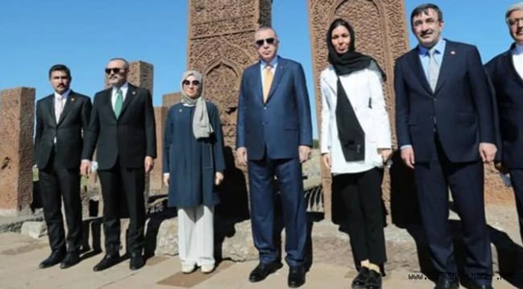 Cumhurbaşkanı Erdoğan ve Çiğdem Karaaslan Ahlat'ta 