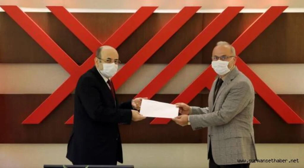 Rektör Prof. Dr. Yavuz Ünal   Rektörlük Mazbatasını Aldı