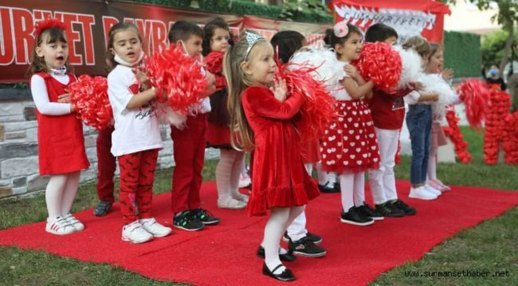 AtaÇocuk Anaokulu  Cumhuriyet Bayramı’nda  kırmızı-beyaza büründü