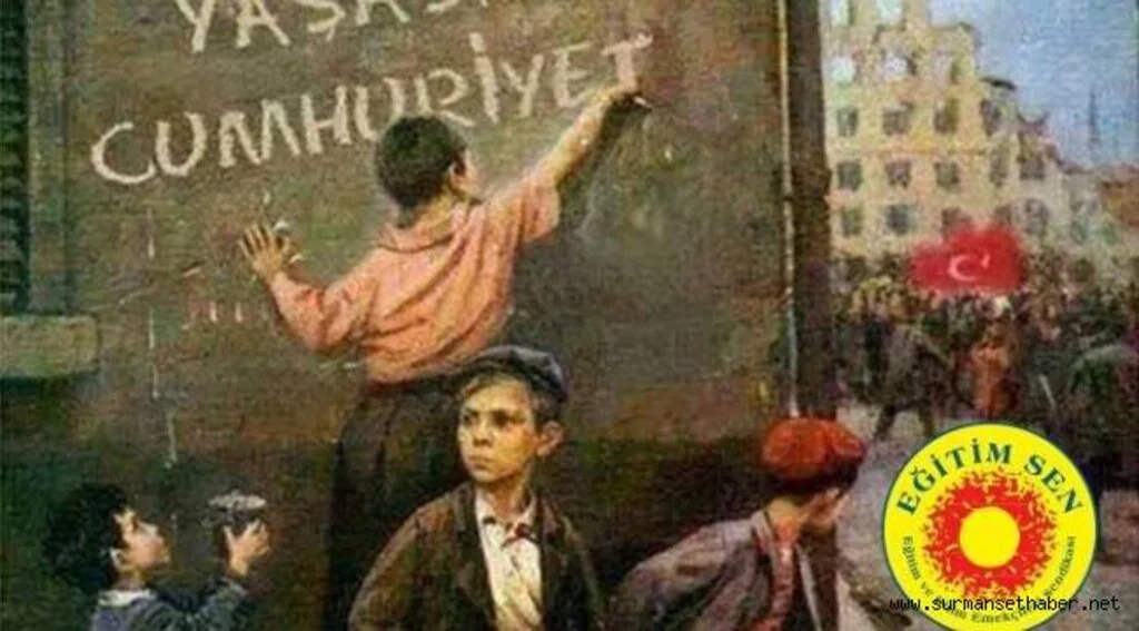 EĞİTİM SEN'DEN 29 EKİM MESAJI; 'CUMHURİYET BARIŞ İÇİNDE BİR ARADA YAŞAMAKTIR'