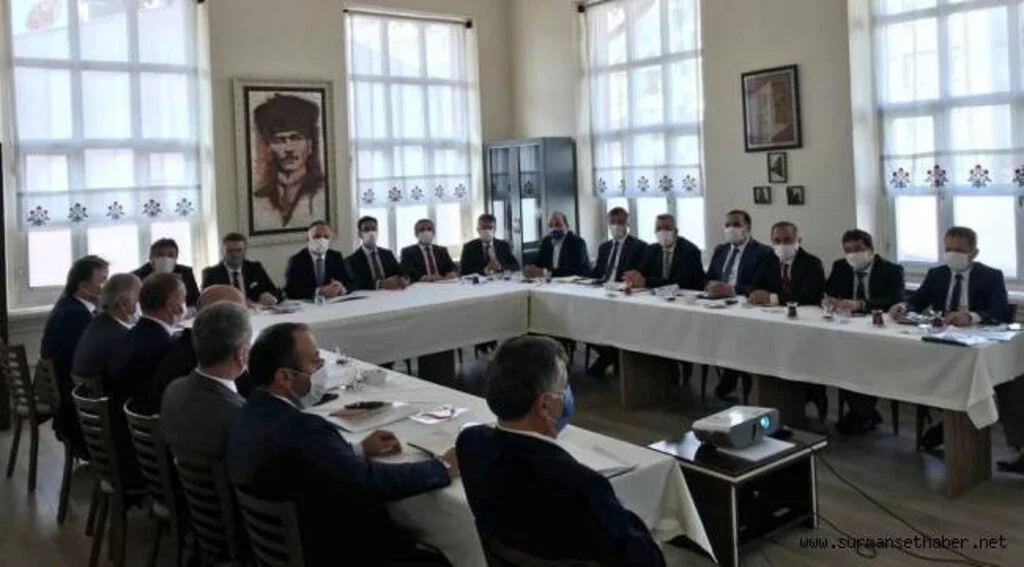 Samsun'da Eğitim Yöneticileri Eğitimin Niteliğini Artırmak İçin Bir Araya geldi.