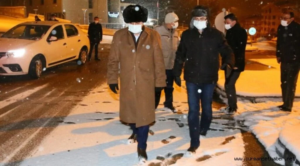 ALTINOK’TAN SABAHIN İLK IŞIKLARINA KADAR KAR MESAİSİ