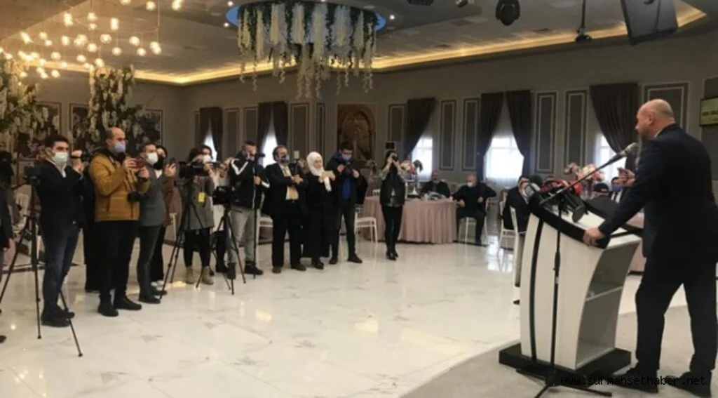 Başkan Hasan Togar, gazetecileri unutmadı 