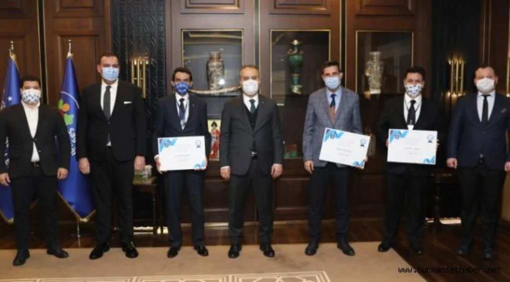 Şehre değer katan personele ödül