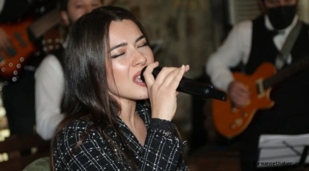 ÜNYE BELEDİYESİ KENT ORKESTRASI BEĞENİ TOPLADI