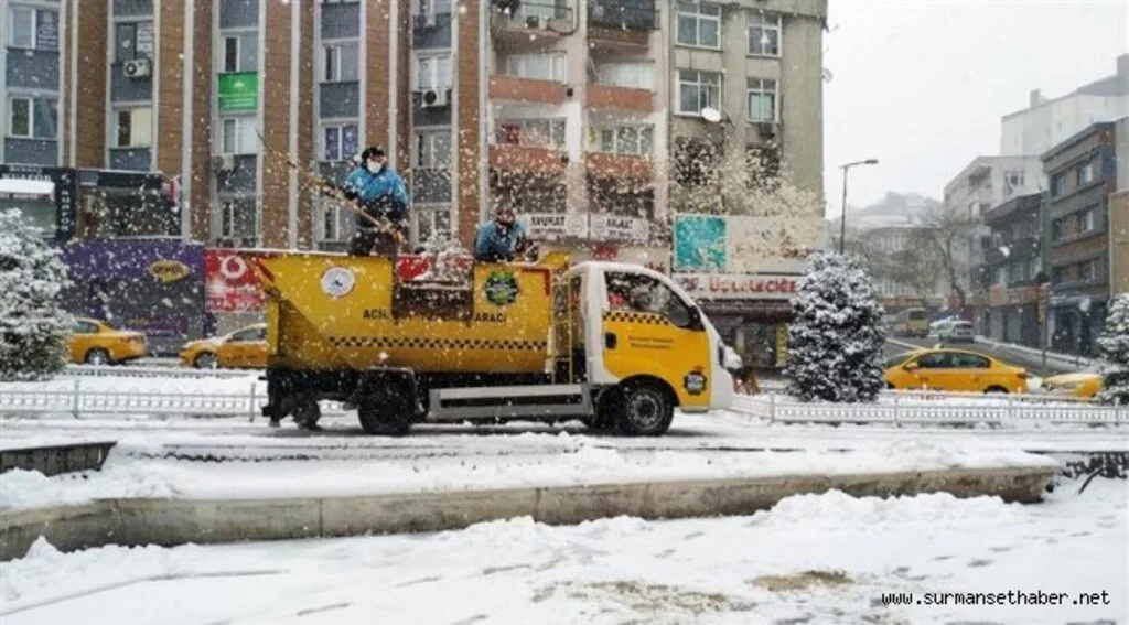 Gaziosmanpaşa’da 7/24 Kar Mesaisi