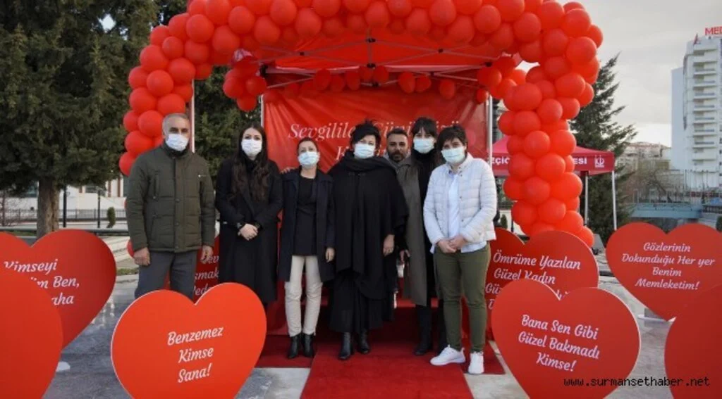 ​KEÇİÖREN’DE SEVGİLİLER GÜNÜNE ÖZEL SEVGİ SAHNESİ