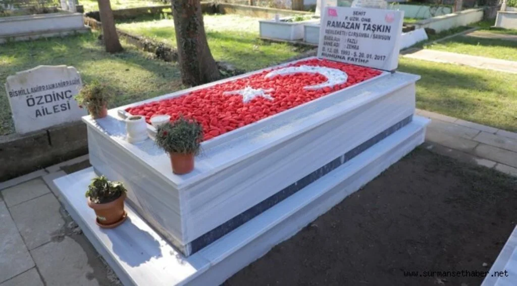 ÇARŞAMBA BELEDİYESİ ŞEHİTLERİ UNUTMADI