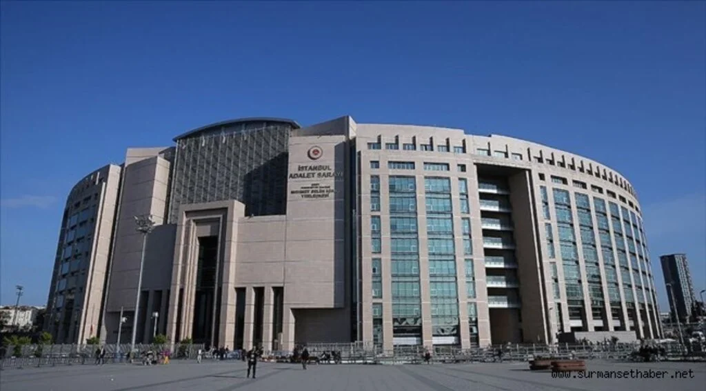 Kapatılan Zaman gazetesinin bazı eski yazarları yeniden hakim karşısında